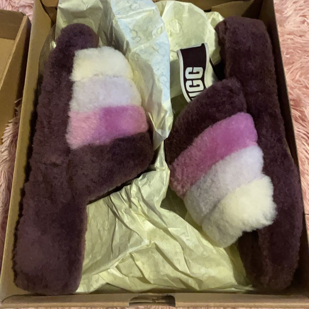 Ugg slides